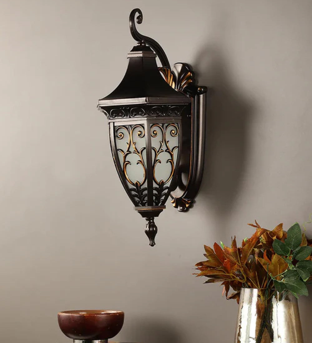 Heritage Inspired Wall Light