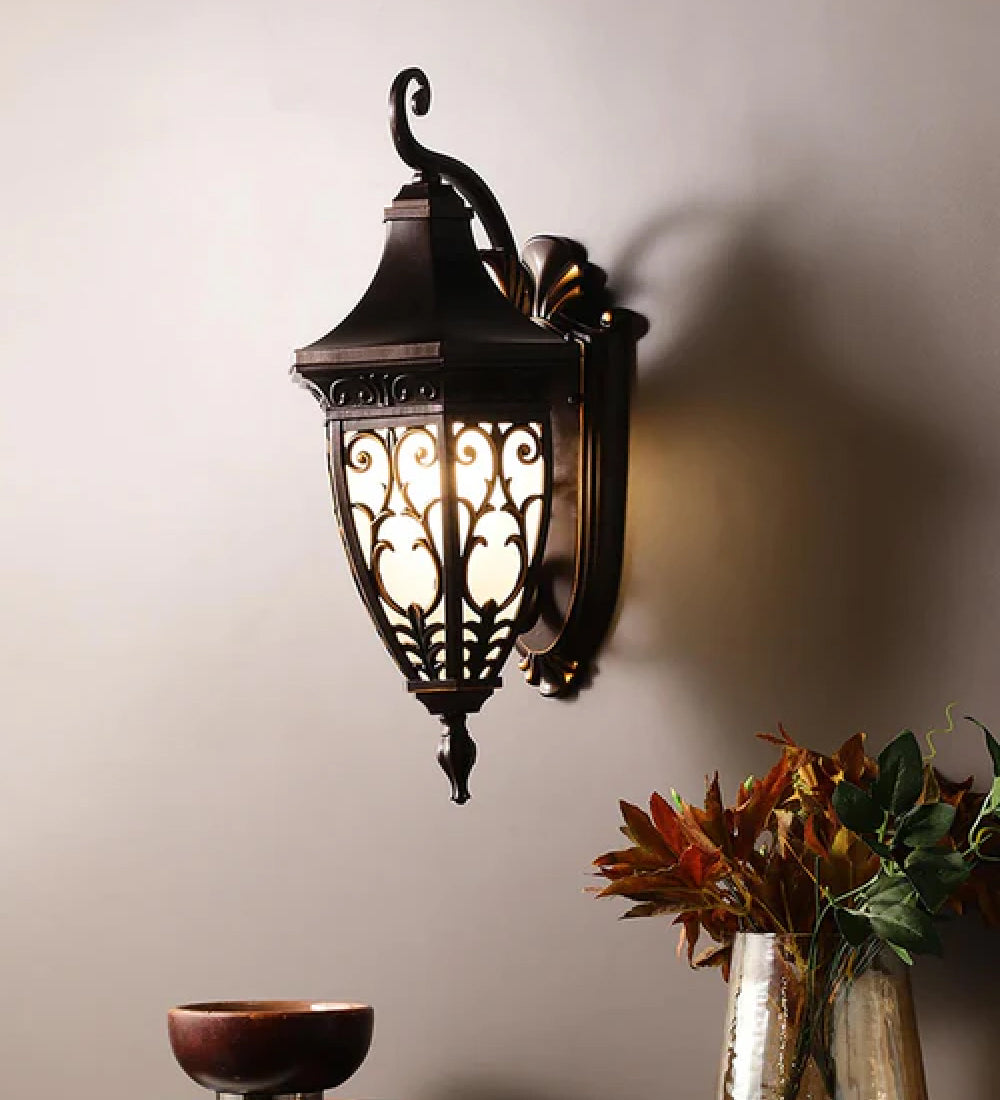 Heritage Inspired Wall Light