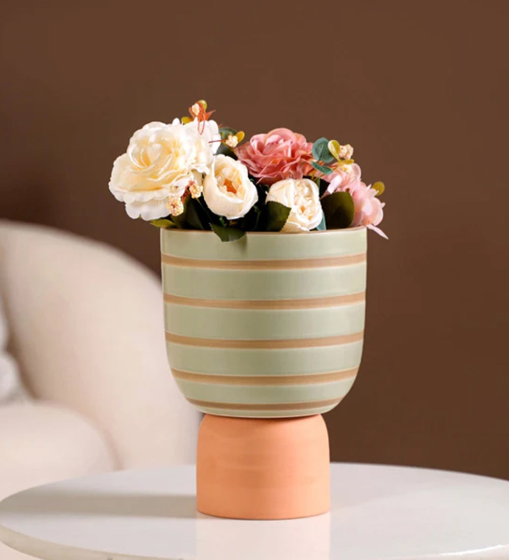 Hand-Painting Cement Pot