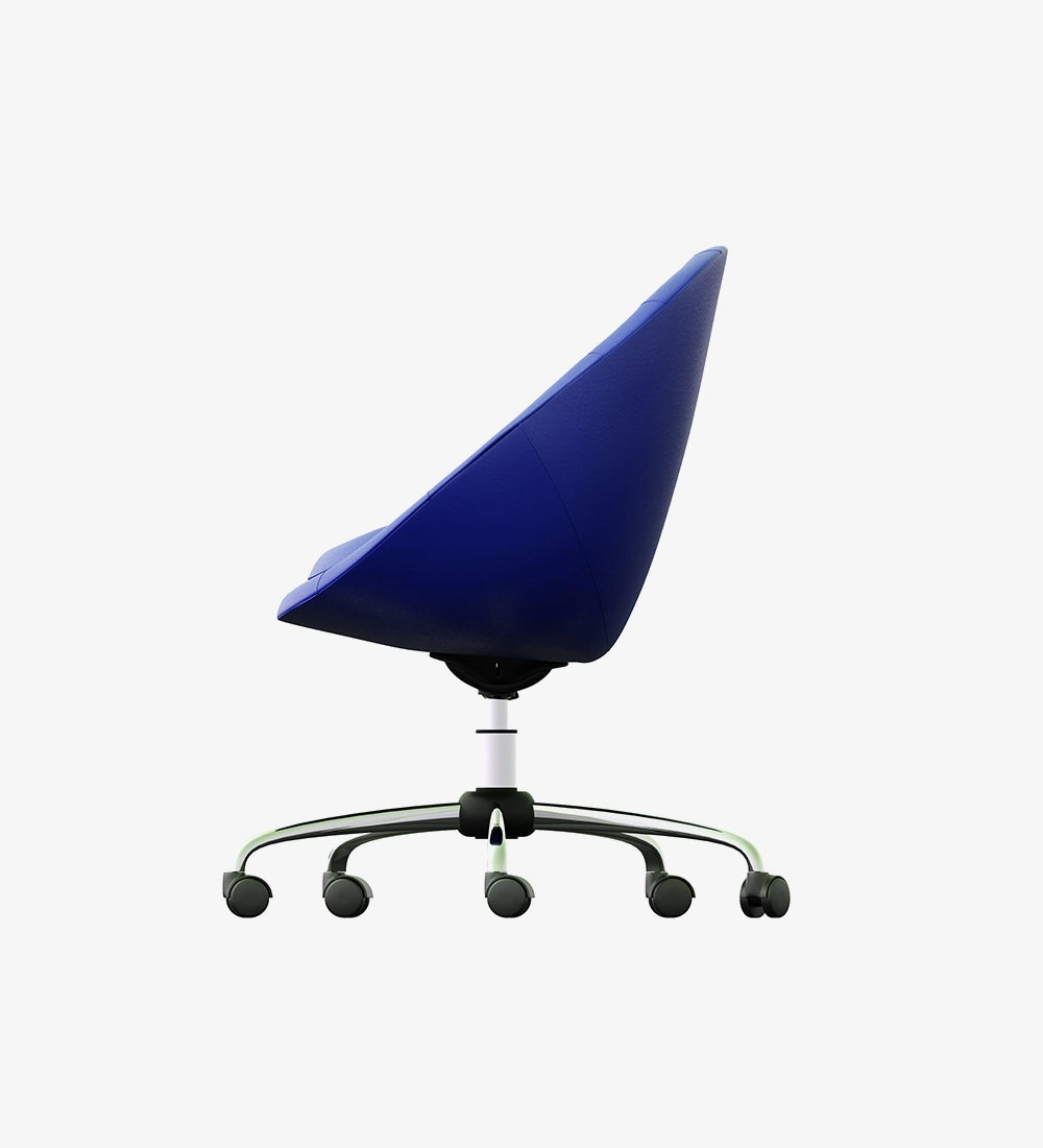 Round Alphwood Lounge Chair