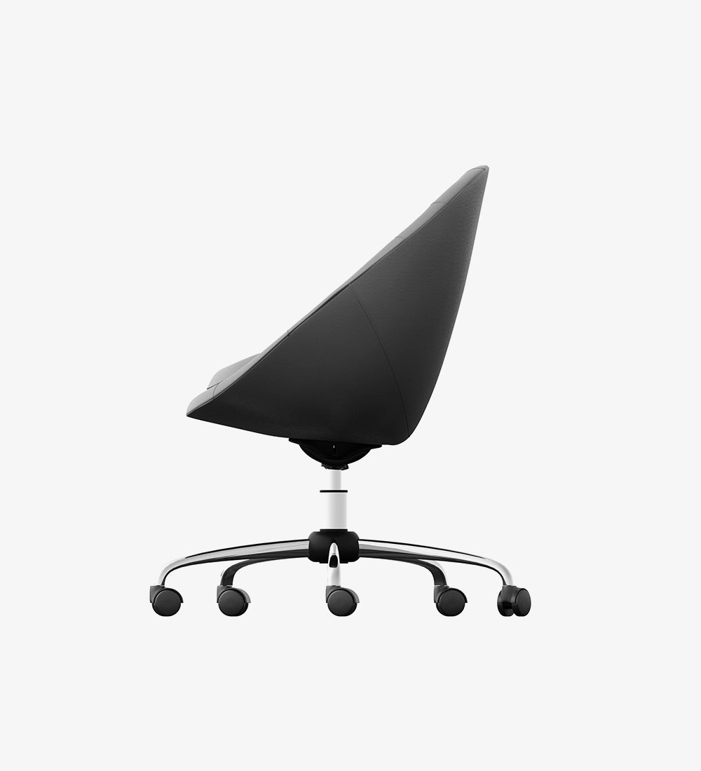 Round Alphwood Lounge Chair