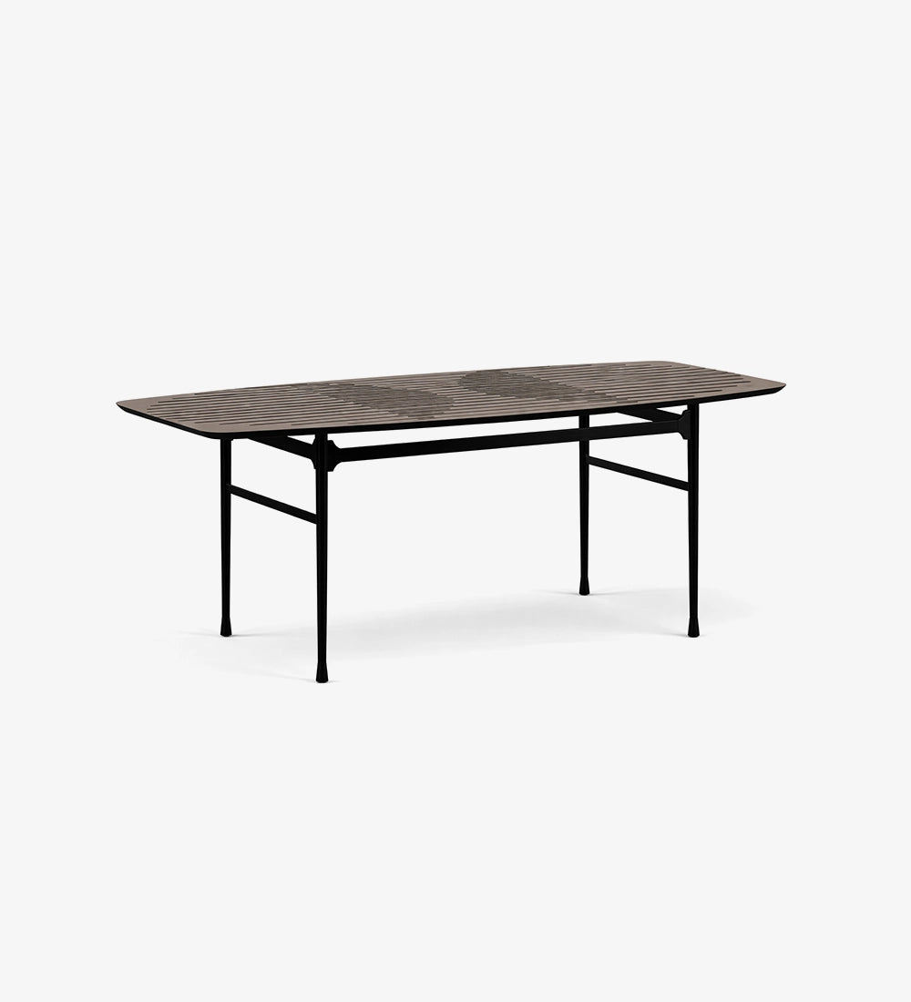Elegant Urban Dining Table