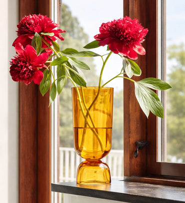Elegant Glass Flower Vase