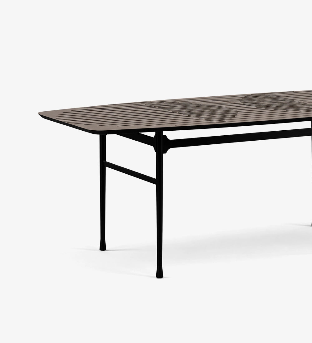 Elegant Urban Dining Table